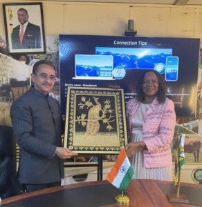 Kirti Vardhan Singh in Zimbabwe, discusses bilateral cooperation in environmental protection