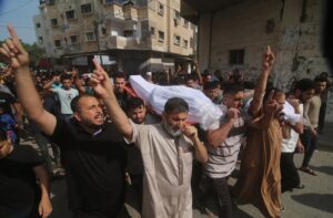 Death toll from Israeli attack hits 900 in Gaza