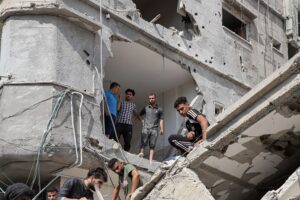 ‘Gaza now a battlefield’ – IDF drops leaflets from fighter jets