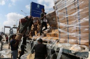 Egypt sends 190 truckloads of aid supplies to war-ravaged Gaza