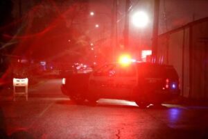 1 killed, 4 injured in Houston shooting