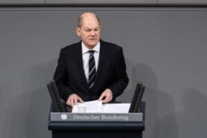 German Chancellor calls on climate activists to end their hunger strike