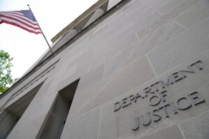 US Justice Department urges SC to allow firing of Federal Governor Lisa Cook