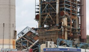 Search continues for 2 missing from structure collapse at power plant in S. Korea