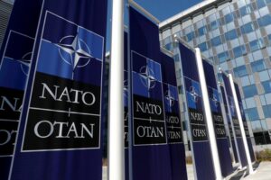 NATO mission temporarily withdraws from Iraq amid tensions: Media