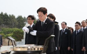 South Korea: Lee honour fallen troops in Yellow Sea, vows to build peace with strong defence capabilities