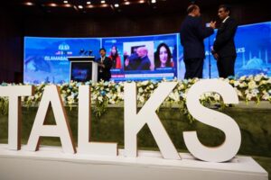 Iran-US peace talks extended for another day: Media