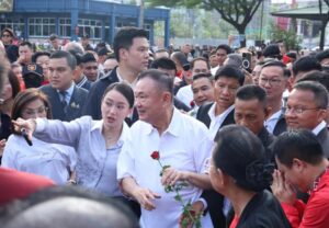 Former Thai PM Thaksin released on parole
