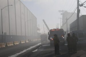 US Los Angeles issues local emergency over ongoing warehouse fire