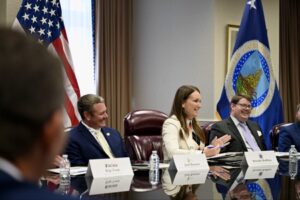 Trump administration seeks .1 billion farm lifeline